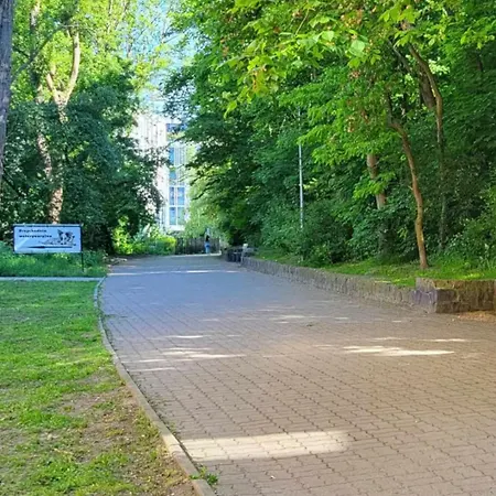 Апартаменты Blisko Plazy Z Widokiem Na Kamienna Gore